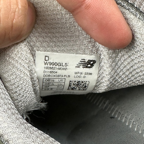 Used new balance 990 v5 women’s size 6.5 no box no insoles - Picture 8 of 8